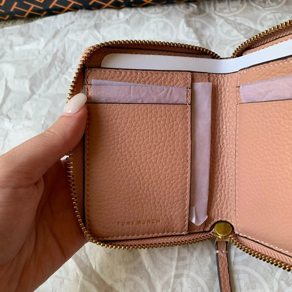 Tory Burch Britten Medium Wallet Pink Moon Gold - Picture 5 of 9